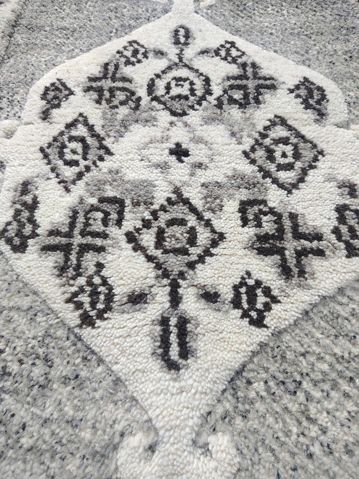 Persian Style HandKnoted Area Rug,