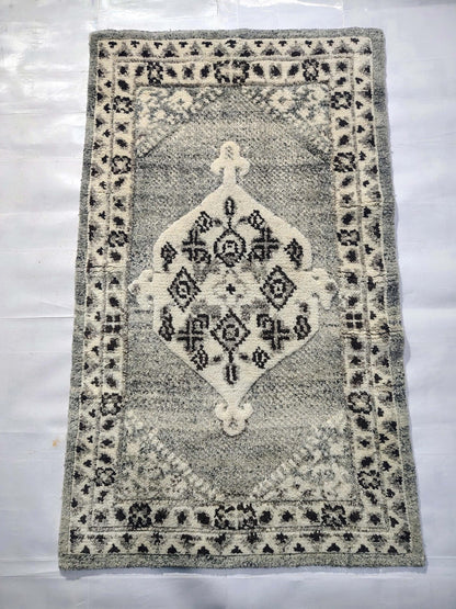 Persian Style HandKnoted Area Rug,