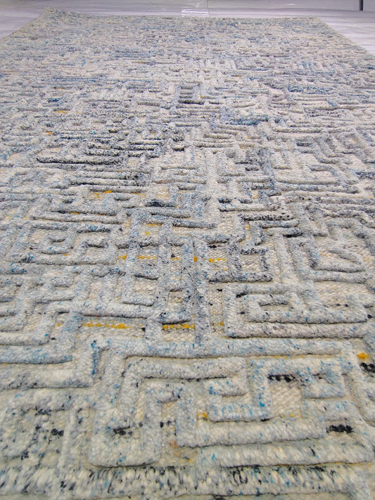 Hand Tufted Wool Area Rug, Modern