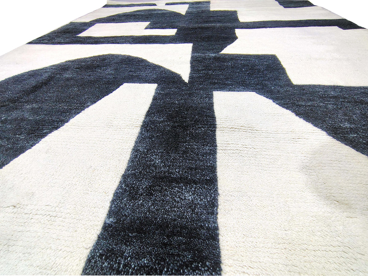 Hand Knoted Wool Rug, Modern Black Ivory